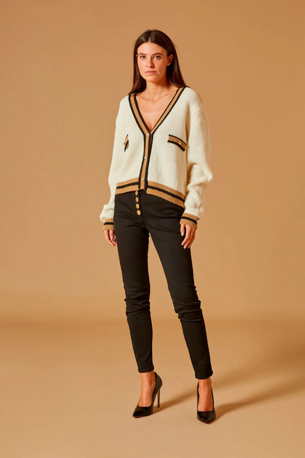cardigan_boxy_1.webp CARDIGAN BOXY