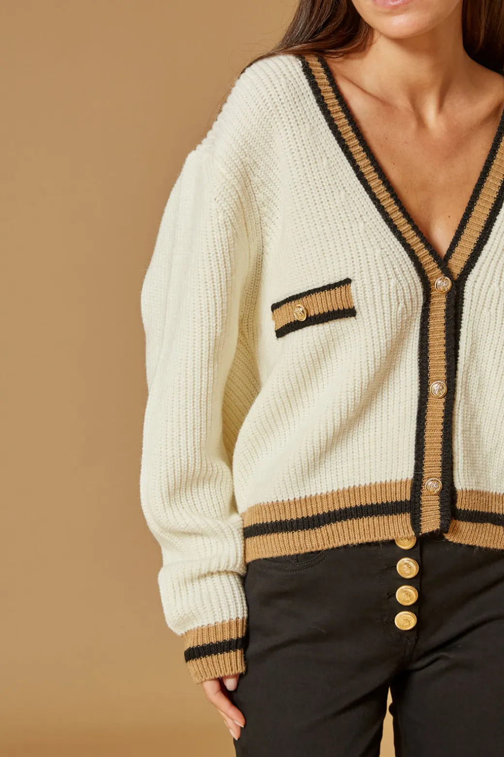 cardigan_boxy_2.webp CARDIGAN BOXY